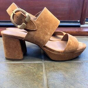 Aerosoles Platform Sandals in Cognac Suede